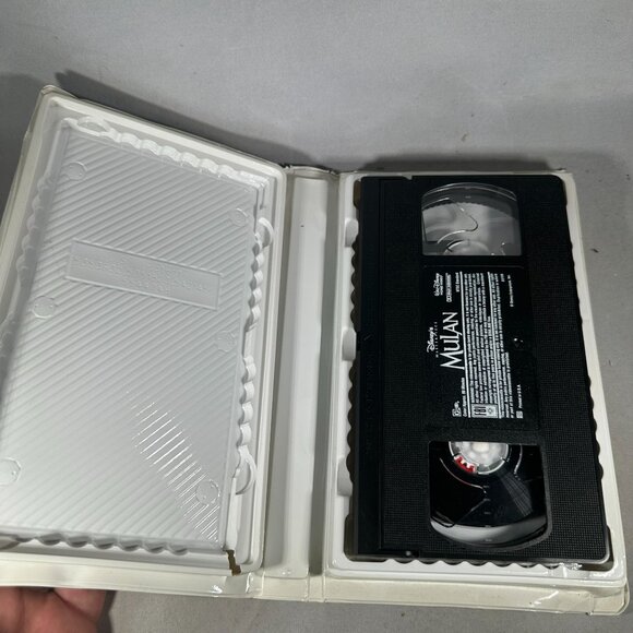 Disney Mulan Masterpiece Collection VHS 1999 G Animated Musical Walt Disney - Picture 3 of 3